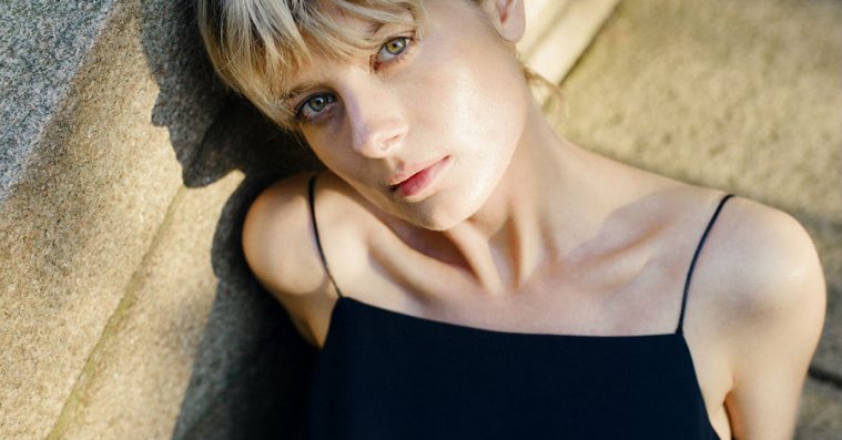 Natklubben Ved Siden Af lancerer ny safer space-technofestival – Courtesy, DJ Nobu m. fl. på plakaten