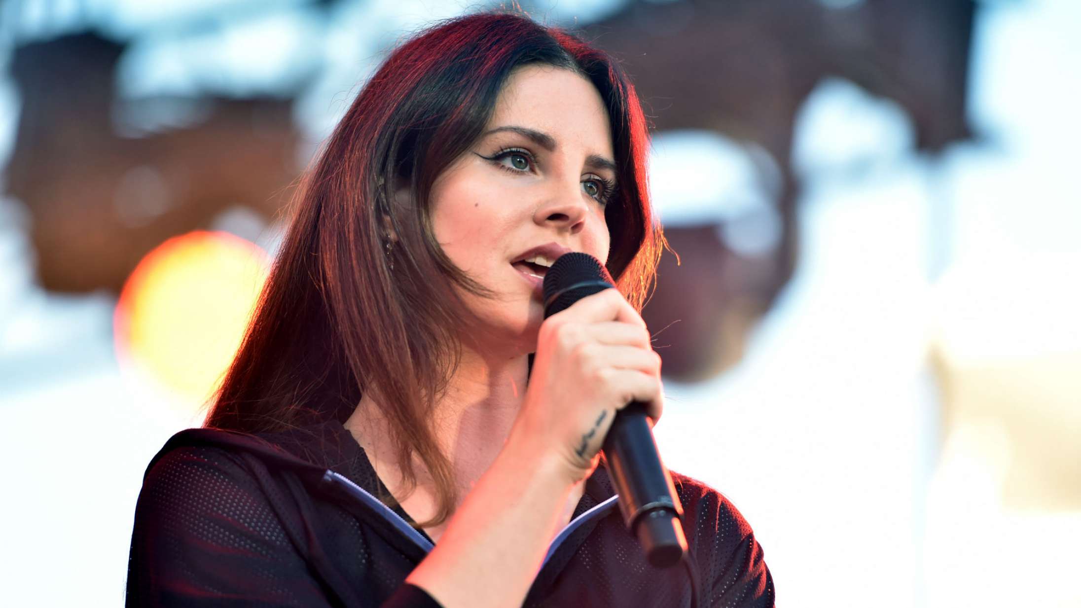 Lana Del Rey deler to nye numre, som ikke kommer med på ‘Norman Fucking Rockwell’