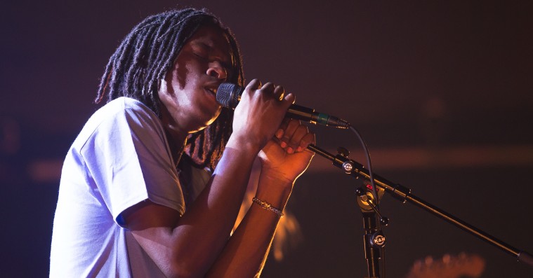 Overlegne Daniel Caesar fortryllede Koncerthuset