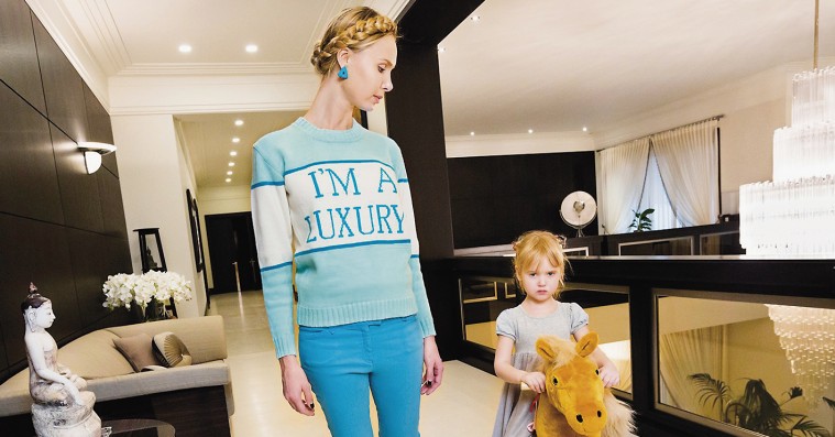 ’Generation Wealth’: Man vender øjne af USA’s allerrigeste mennesker i ny film – men får også en smule sympati