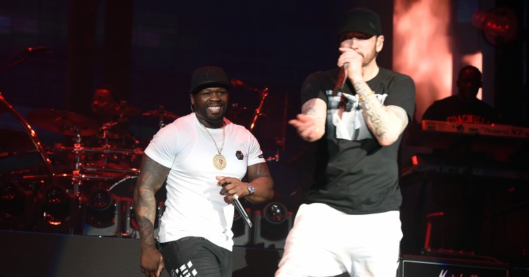 Eminem hev lige Dr. Dre og 50 Cent med, da han spillede Coachella – se videoerne