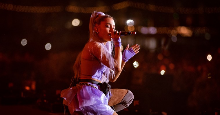 Kygos Coachella-koncert bød på surpriseoptræden fra Ariana Grande og hyldest til Avicii – se video