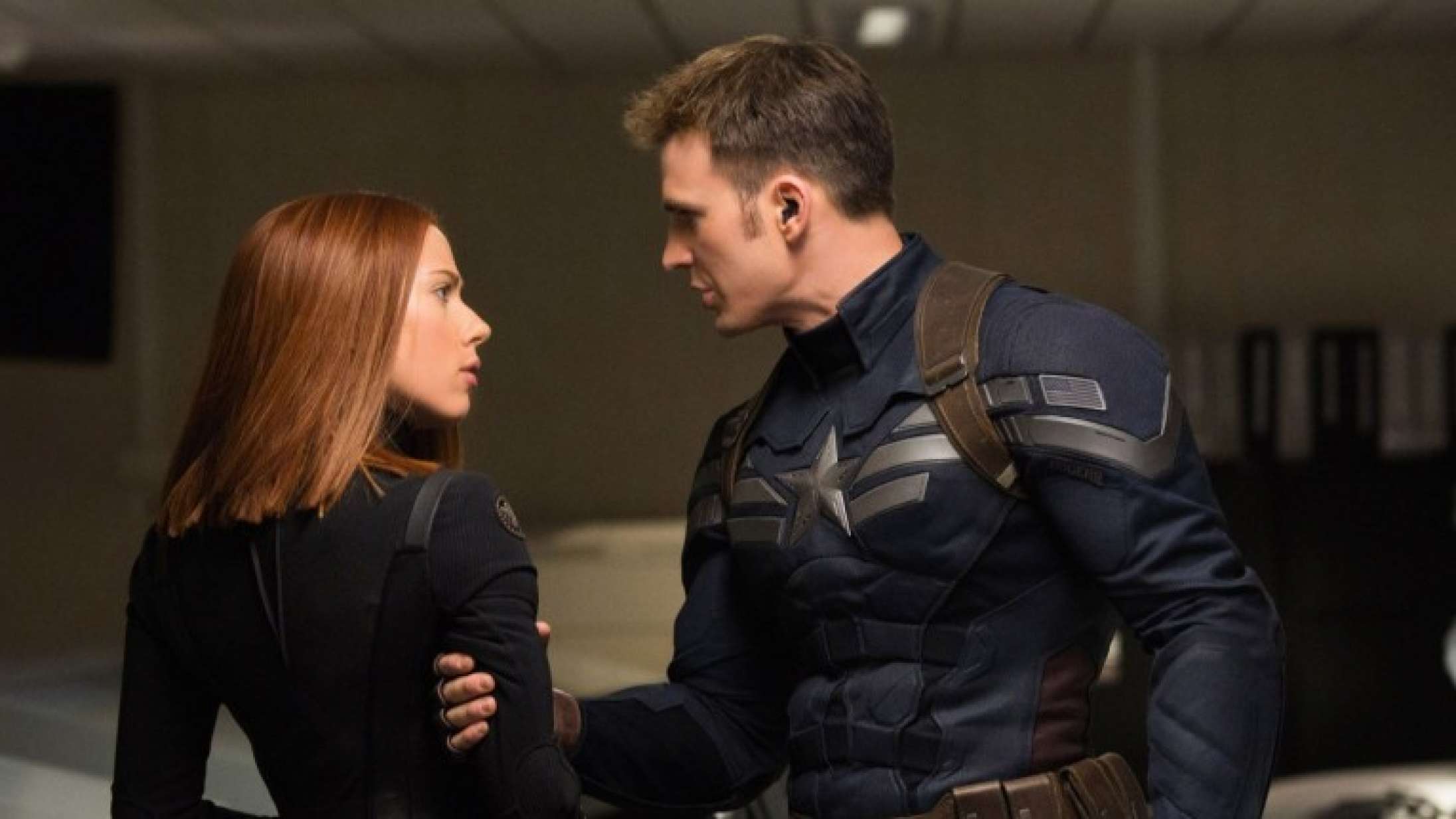 Marvel-superhelte Scarlett Johansson og Chris Evans genforenes i stor actionfilm