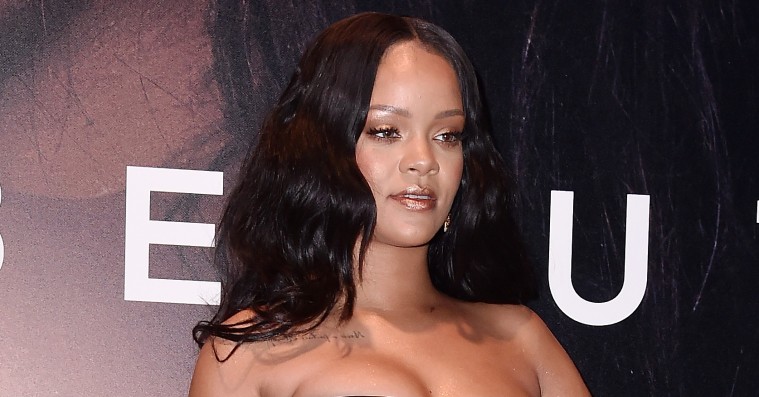 Rihanna viser første billede af sin kommende undertøjskollektion