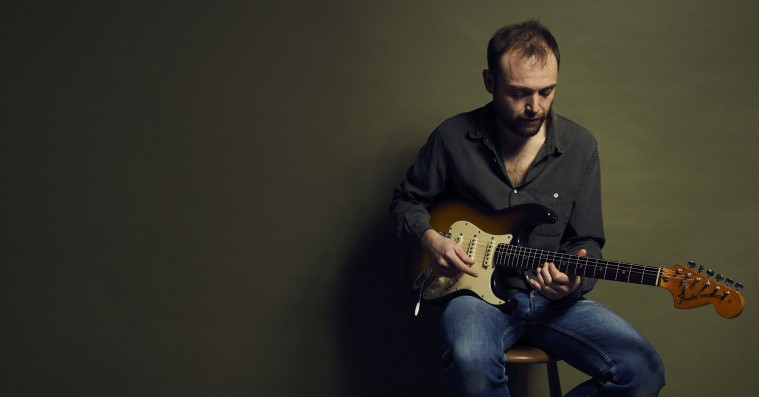 Mellemblonds ‘Guldlokzonen’ er lyrisk intelligent, dansksproget pop med noget på hjerte