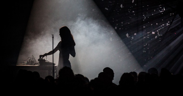 Smerz skabte en sanselig totaloplevelse på Roskilde Festivals mindste scene