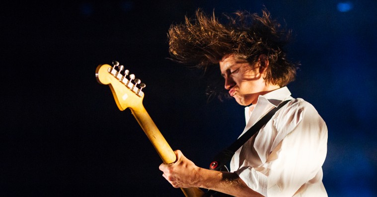 Arctic Monkeys i Royal Arena: Ordknap Alex Turner i balladehumør truede energiniveauet