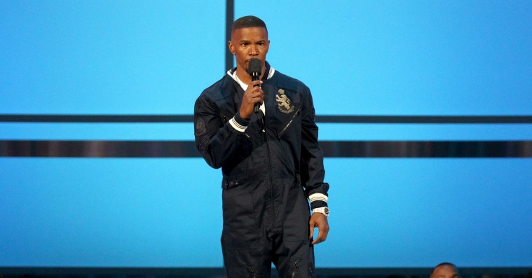 Jamie Foxx holder tale om XXXTentacion til BET Awards: »Vi er for vant til, at unge mennesker bliver dræbt«