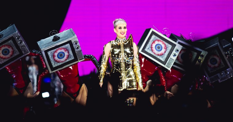 Humørbomben Katy Perry skabte kontrolleret, farvestrålende kaos i Royal Arena