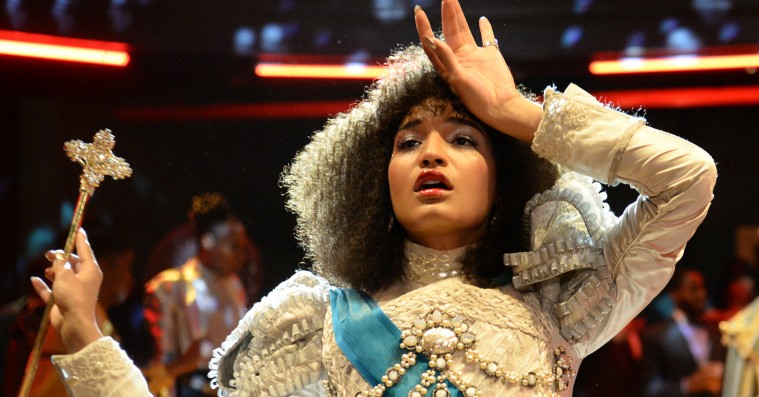 En yuppie og en transkvinde vender forrygende ‘Pretty Woman’-fordommen på hovedet i HBO-aktuel perle