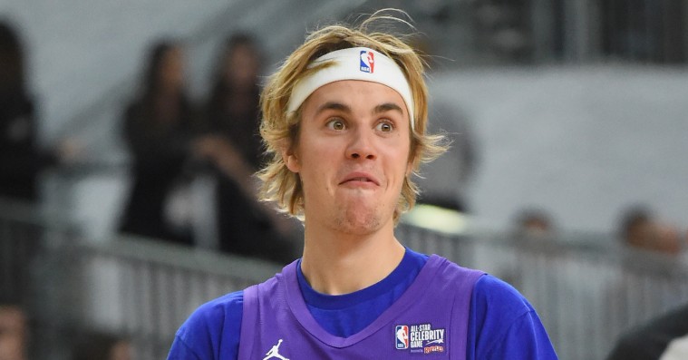 Justin Bieber laver sig selv til et meme efter styrt på ethjulet cykel