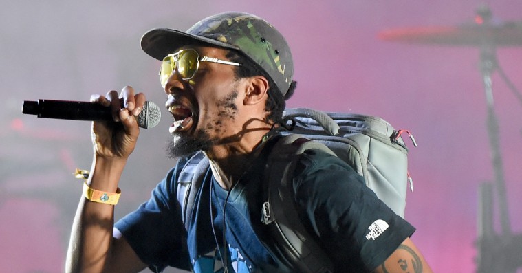 Del the Funky Homosapien sender Twitter-hilsen fra hospitalet efter fald fra Orange Scene
