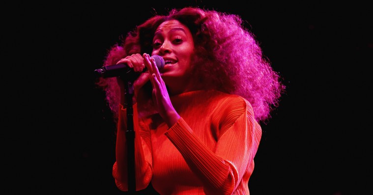 Solange deler ny SoMe-profil med billeder og tekster – nyt album endelig om hjørnet?