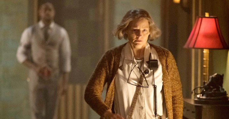 ‘Hotel Artemis’: Jodie Foster overspiller i actionløs actionfilm