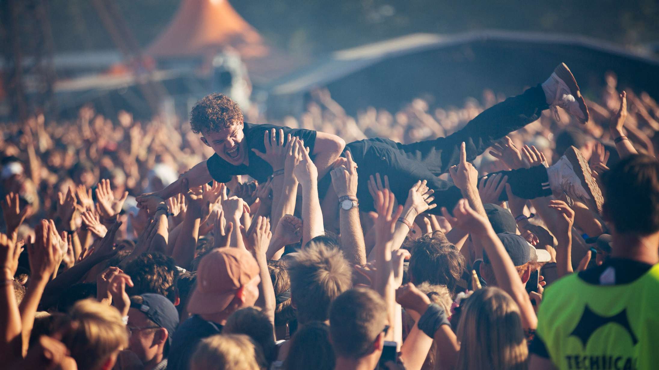 Soundvenues store guide til danske festivaler i 2022 (som du stadig kan få billet til)