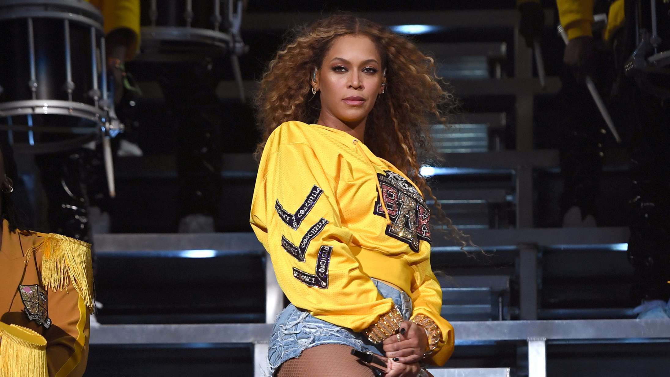 Beyoncé og Balmain slipper Coachella-inspireret kollektion – giver overskud til velgørenhed