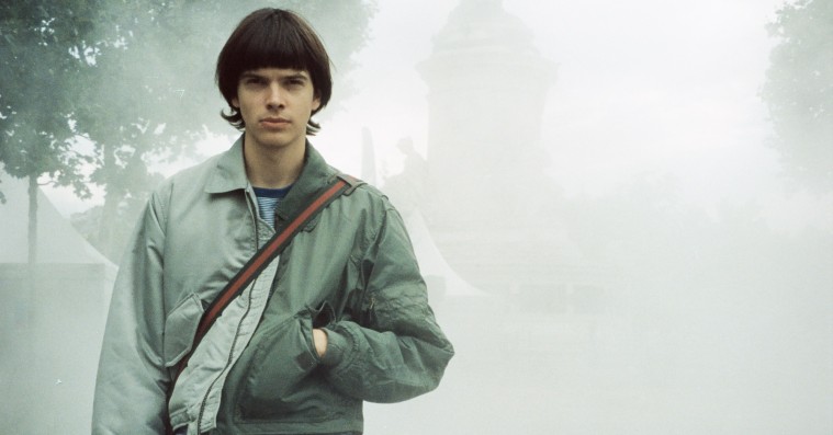 (di)vision rammer tidsånden med debutkollektion – skaber unisex-streetwear af rekonstruerede materialer fra militært overskudslager