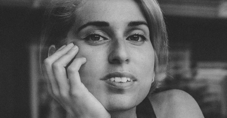 Hold øje med Munya: Forførende fransk drømmepop, der bare lyder usandsynligt dejligt