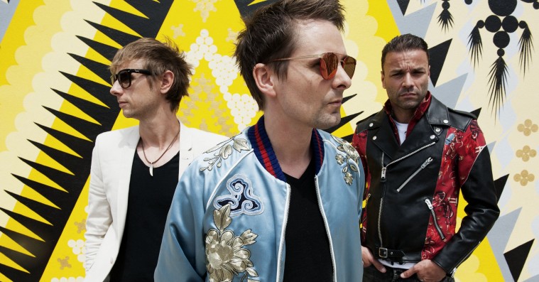 Muse sætter dato på nyt album ‘Simulation Theory’ – hør singlen ‘The Dark Side’
