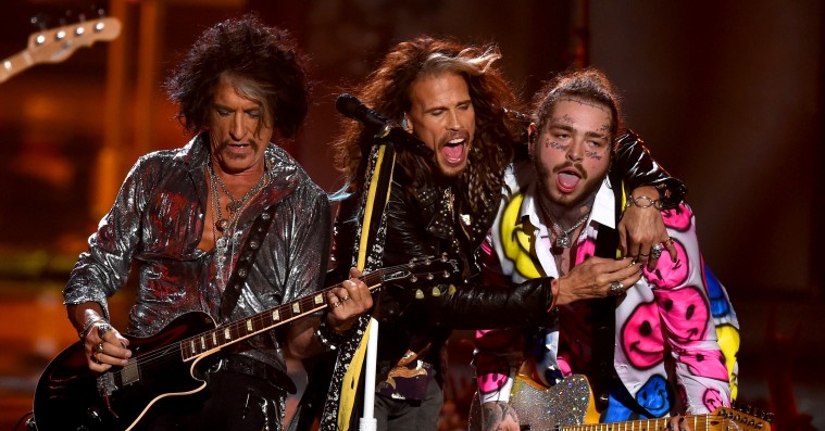 Hvad fanden lavede Post Malone på scenen med Aerosmith til MTV VMA’s?