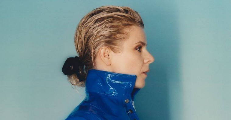 Robyn annoncerer endelig nyt album ‘Honey’