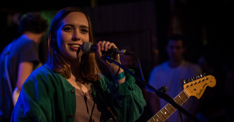 Betagende Soccer Mommy demonstrerede stort potentiale på Ideal Bar