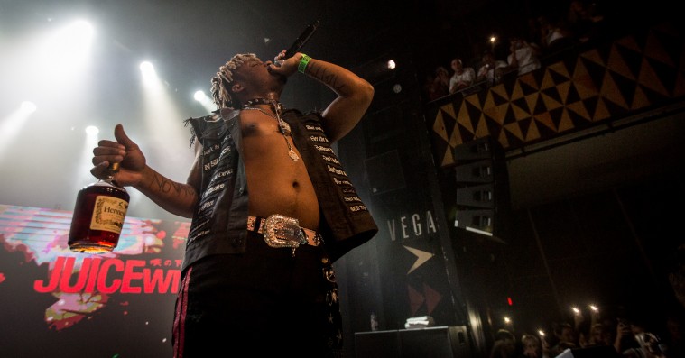 Juice WRLD-koncerten var samlingspunkt for en ny hiphopgeneration – men synge, det kan han ikke