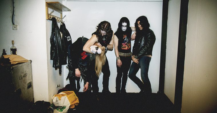 ’Lords of Chaos’: Vildskaben smitter i film om norske dødsmetallegender