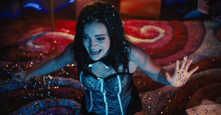 Ugens streamingtip: Isnende Netflix-gyser om camgirls vender et klassisk horrormotiv på hovedet