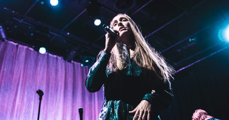 Seks ting du skal opleve til ugens Strøm Festival – fra midnatssvømning til techno i Riddersalen