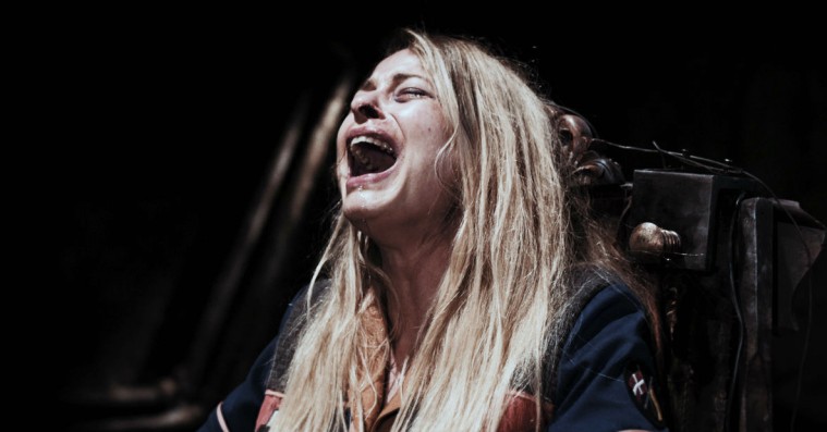 ’Finale’: Dansk b-gyser er et hovedløst shitshow