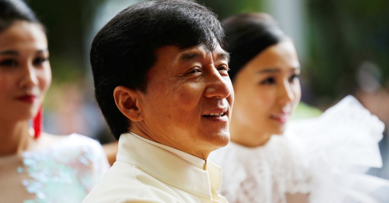Jackie Chan går til bekendelse i selvbiografi – fortæller om utroskab og vold mod sin søn