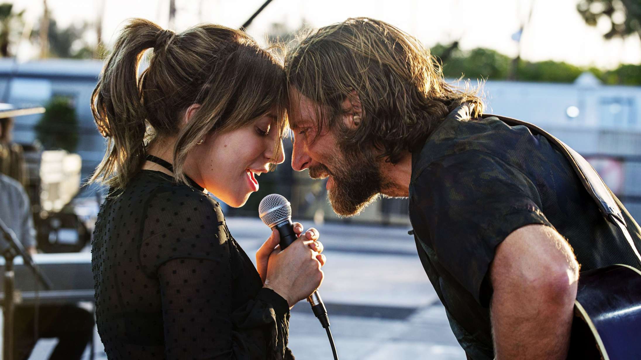 Lady Gaga og Bradley Coopers falske Oscar-romance skyder ‘Shallow’s succes helt op til stjernerne