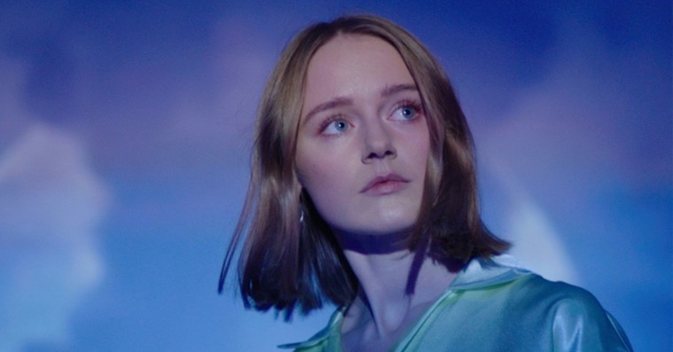 Track-by-track: Pophåbet Ea Kaya gennemgår sin debut-ep ‘Fragile But Strong As Hell’