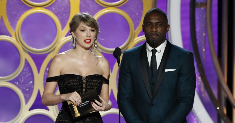 Taylor Swift overrasker til Golden Globes – giver pris til grædende Lady Gaga