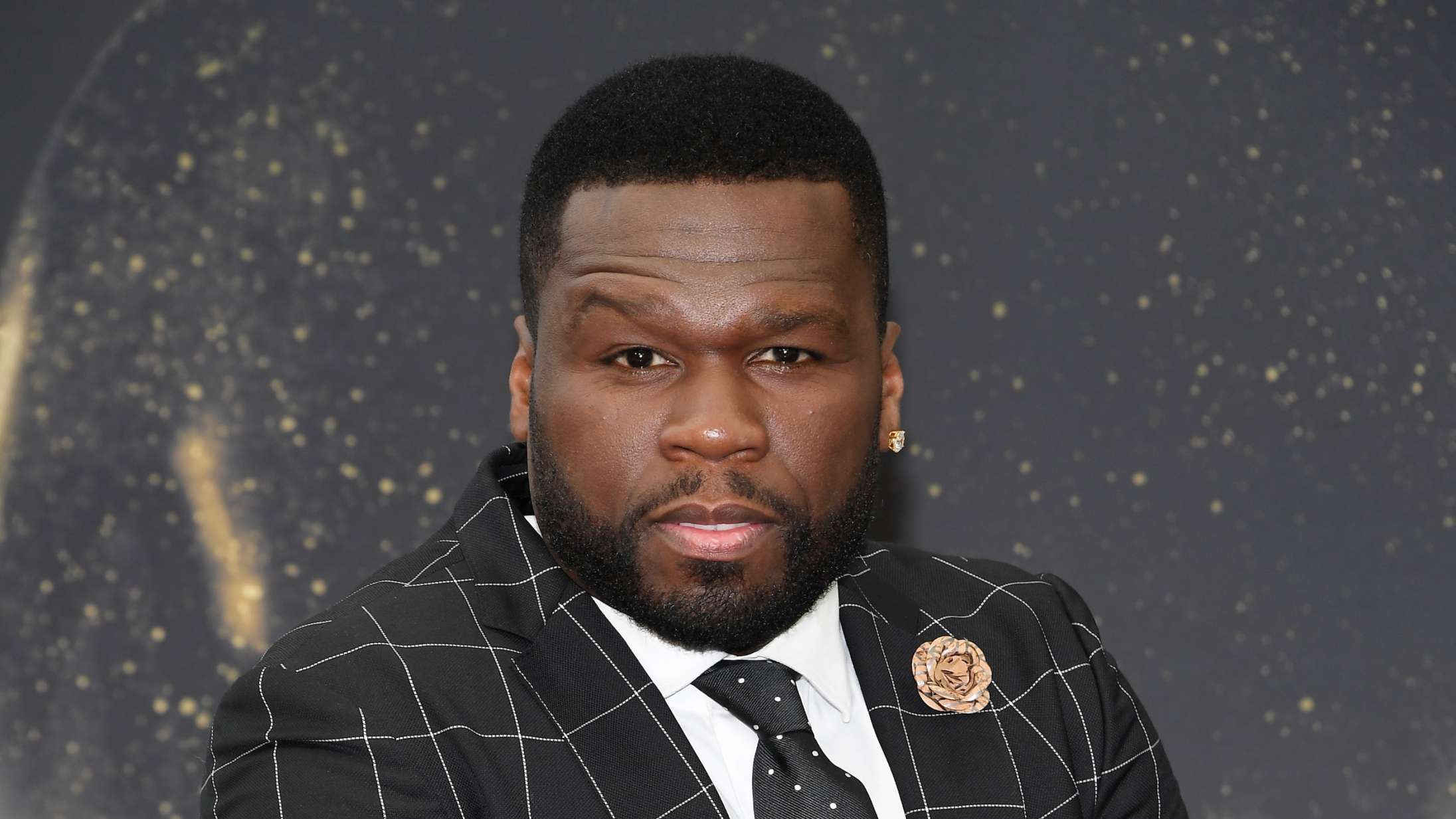 50 Cent er den seneste til at vende sig mod Gucci – brænder t-shirt af