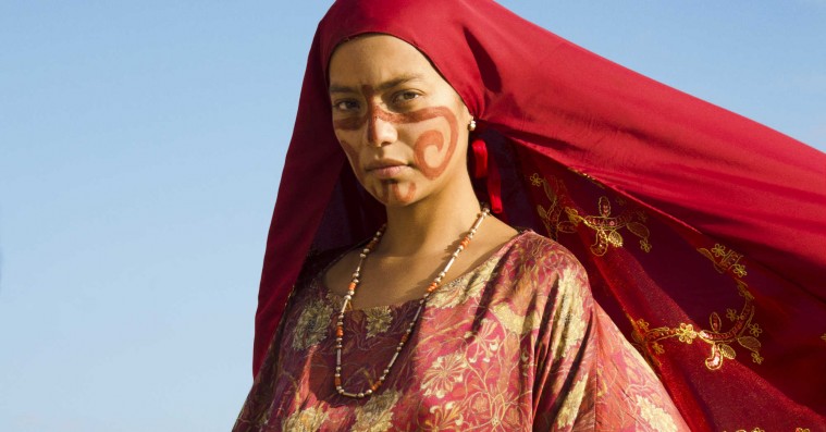 ‘Trækfugle’: Flot gangsterfilm vender ’The Godfather’-myten på hovedet