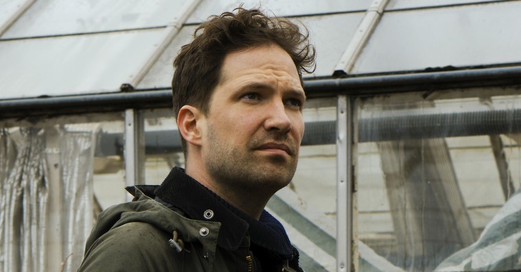 Ny film rusker op i Vollsmose-fordommene: »Selv den hårdeste dreng vil sgu gerne se godt ud«