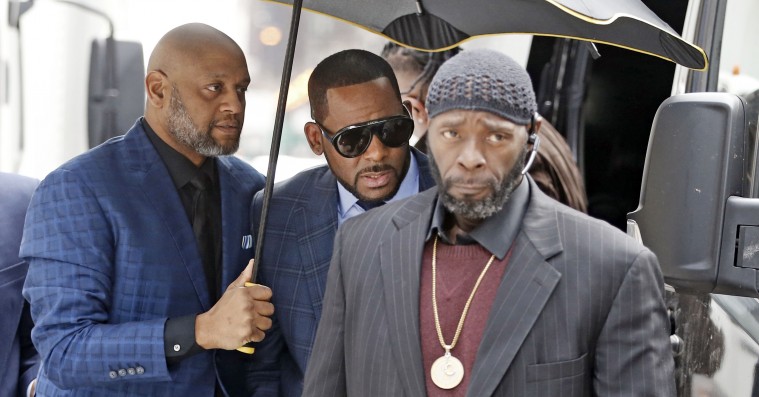 R. Kelly anholdt for at skylde børnebidrag for over én million kroner