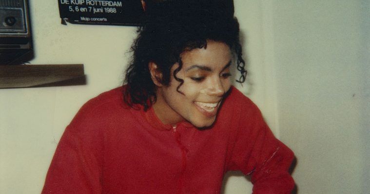 ‘Leaving Neverland’-instruktør indrømmer væsentligt fejl i Michael Jackson-anklagers historie