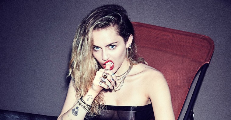 Ny Miley Cyrus-ep er ude nu – overraskende features som RuPaul, Ghostface Killah og Swae Lee