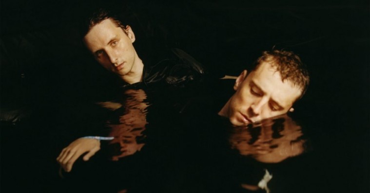 Det er en fornøjelse at forsvinde ind i These New Puritans’ kyniske, men fortryllende underverden