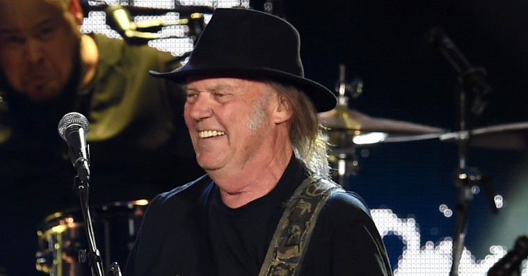 Neil Young spiller på Tinderbox