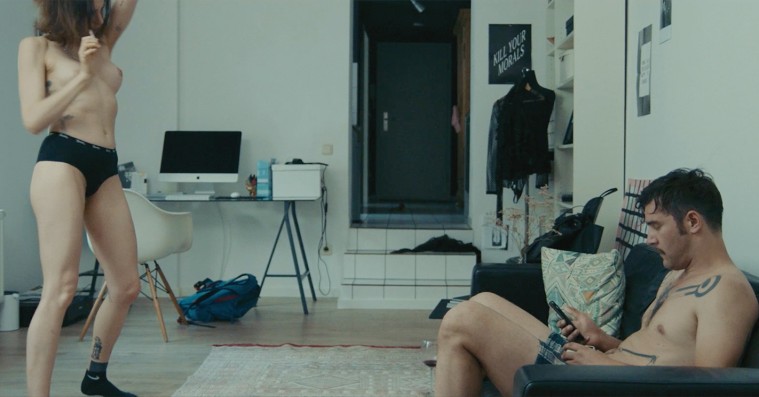 ‘Easy Love’: Der bliver kysset, knaldet, spanket, taget stoffer, grædt og undskyldt i ny sexantologi