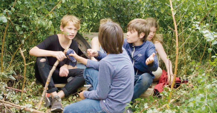 ‘Genopdagelsen’: Hippie-pædagogisk eksperiment om børn i naturen bliver for tandløs