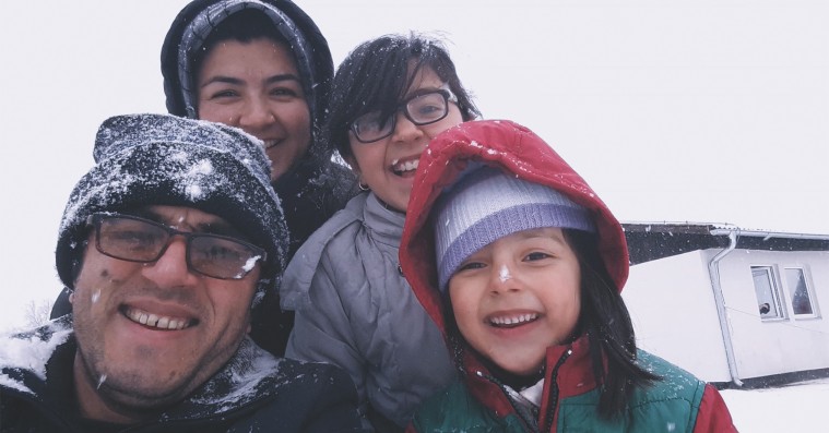 ’Midnight Traveler’: Afghaners optagelser af flugten til Europa viser umenneskelighed og livsglæde