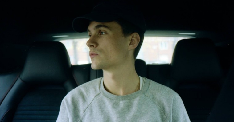 Vasco har produceret for Mø og Soleima – solo har han lavet soundtracket til en skæv strandfest