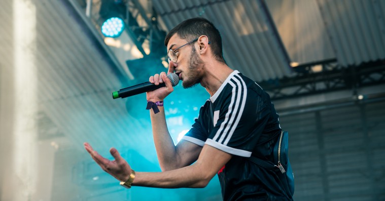 Kun én dansk rapper i hovedprogrammet: Hvordan får vi løst Roskilde Festivals problem med dansk hiphop?