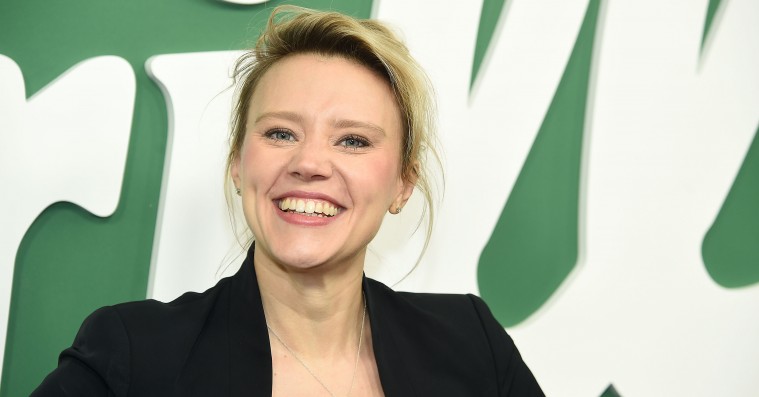 Kate McKinnon og Jennifer Lawrence skal begge spille fupmagerfænomenet Elizabeth Holmes