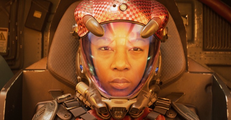 ‘Love, Death & Robots’: David Finchers Netflix-serie har blod, bryster og blot ét originalt afsnit